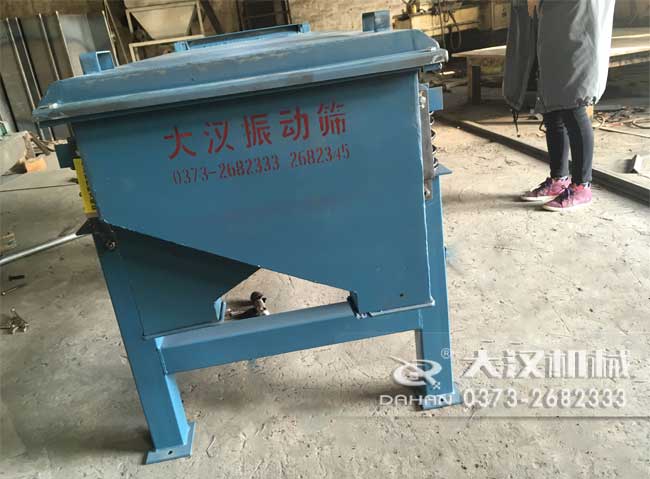 機(jī)制砂振動(dòng)篩 機(jī)制砂振動(dòng)篩